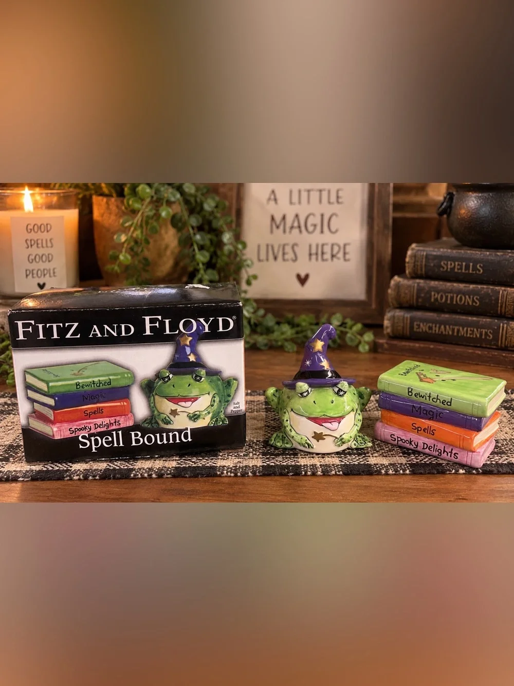 NIB Fitz and Floyd Spell Bound Frog Shaker Set